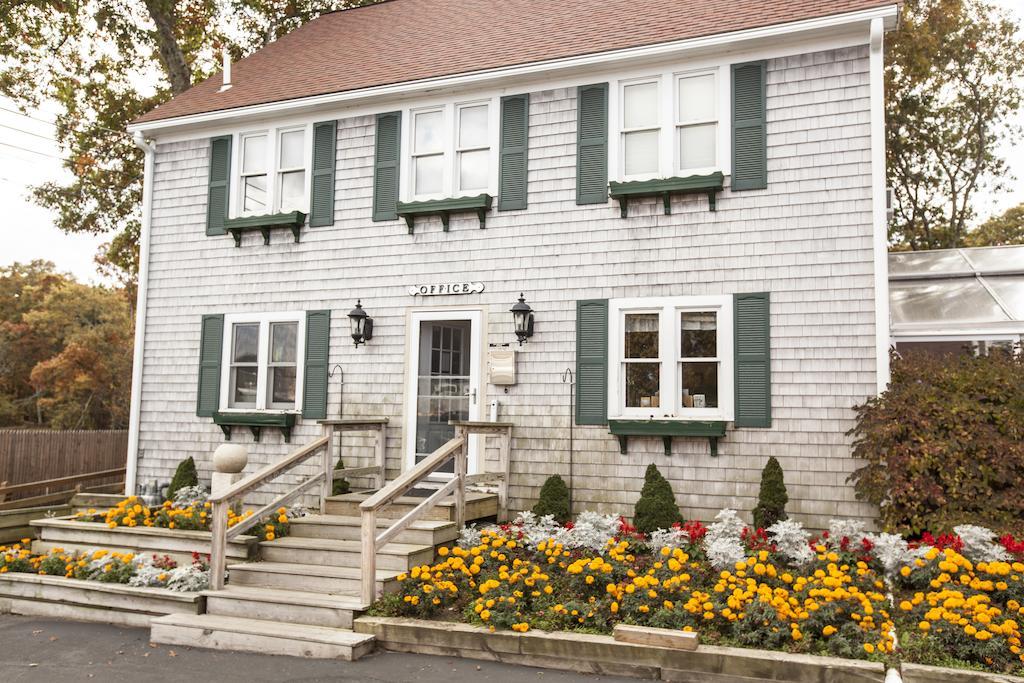 Cape Winds Resort Hyannis Exterior photo