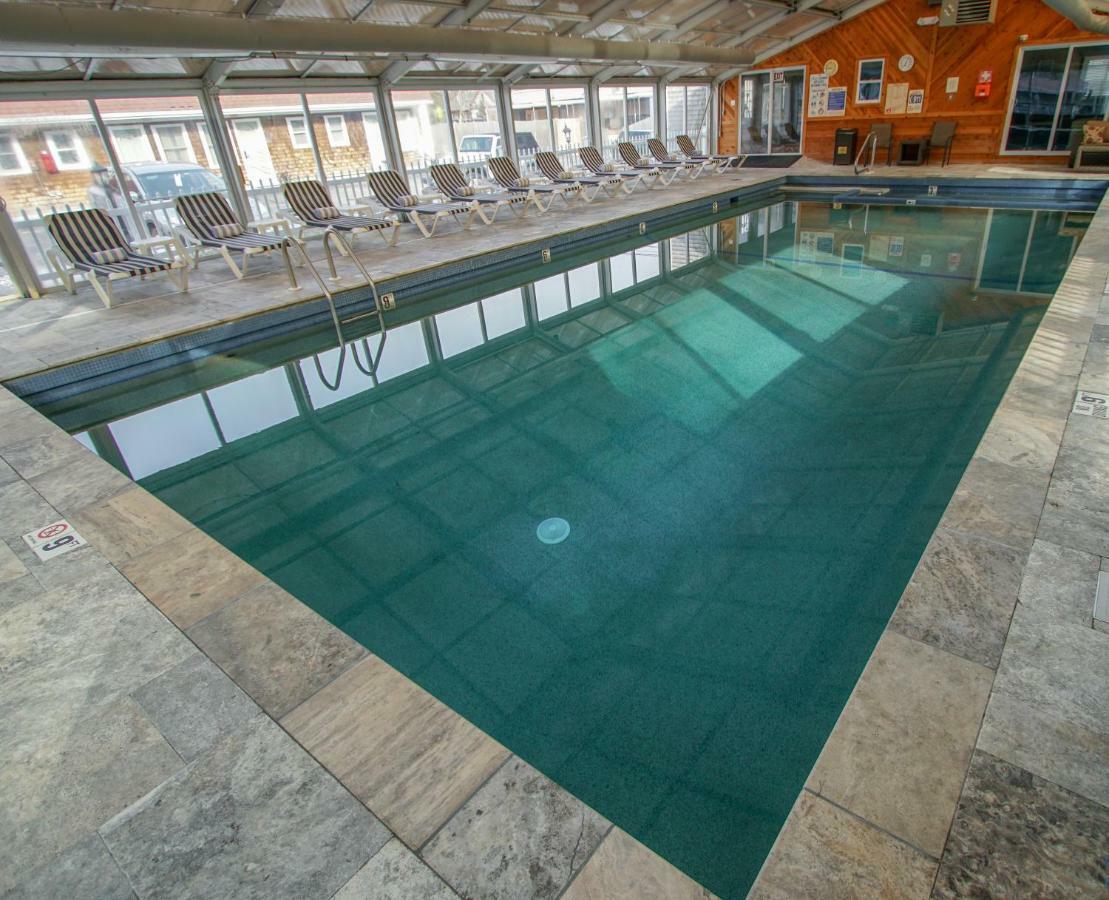 Cape Winds Resort Hyannis Exterior photo
