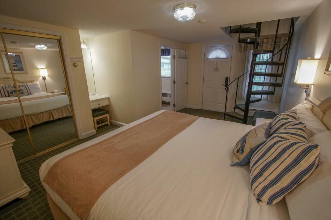 Cape Winds Resort Hyannis Exterior photo